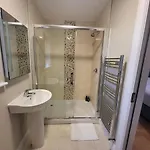 Bed & Breakfast House