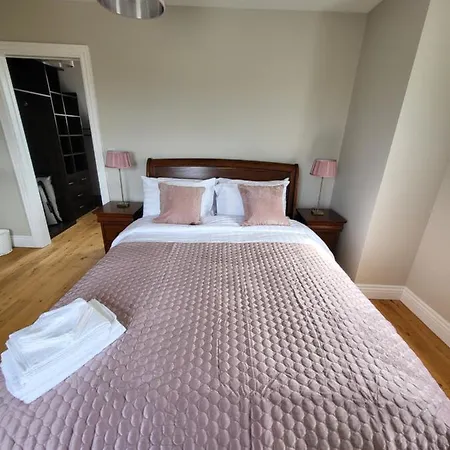House 4*