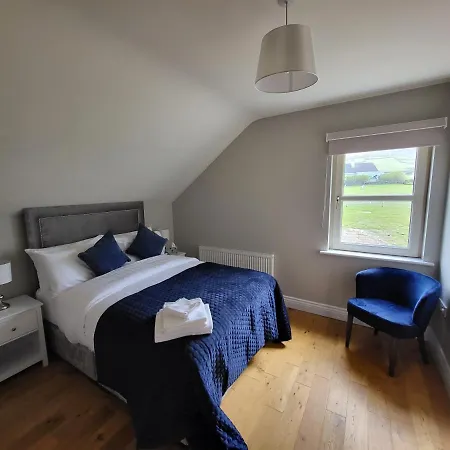 Bed & Breakfast House