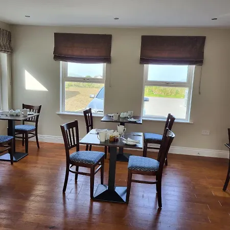 House Bed & Breakfast