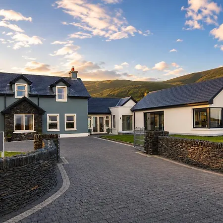 Bed & Breakfast House